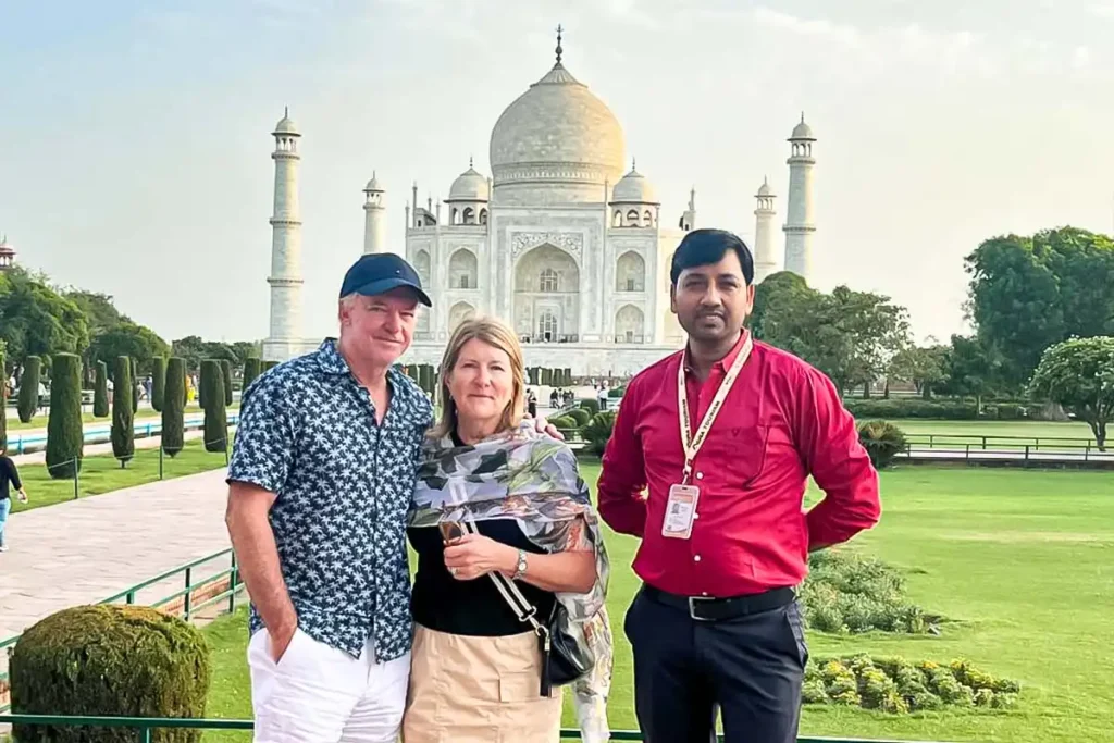 Taj Mahal Tour by Car or Train : Which is Better Way to See