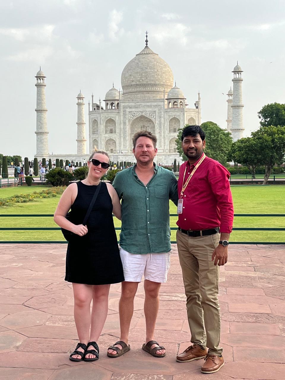Same Day Tour from Bangalore to the city of Taj