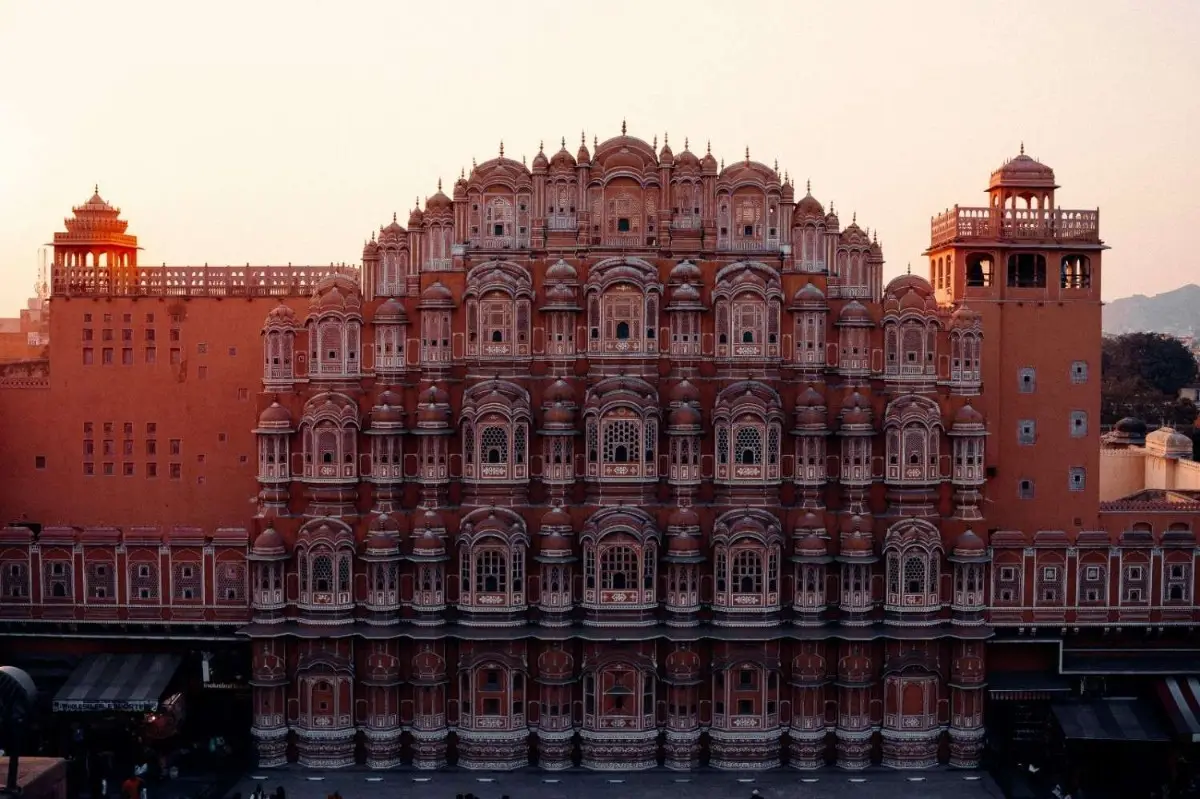 HAWA-Mahal-Jaipur (1)