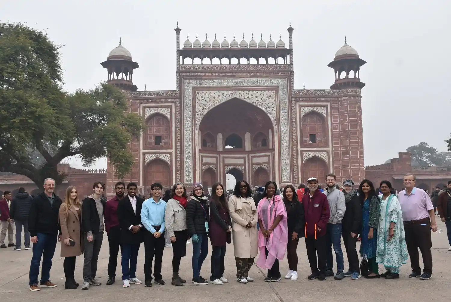 You are currently viewing Private Same Day Taj Mahal Tour From Delhi – Step-By-Step Guide