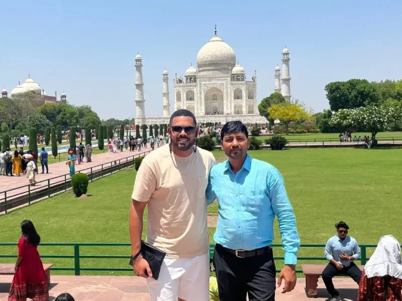 Taj Mahal Local Tour Guide