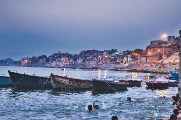 Varanasi Local Guide Tour - WOw Tour Guide