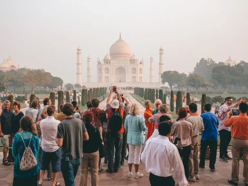Taj Mahal Tour Guide